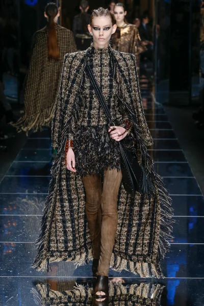 Look 54